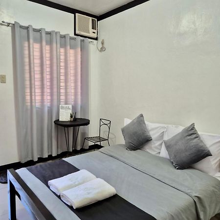 Casa Olivia Hotel Coron Exterior photo